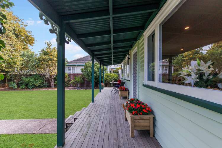 1/16 Lancaster Road Beach Haven_3