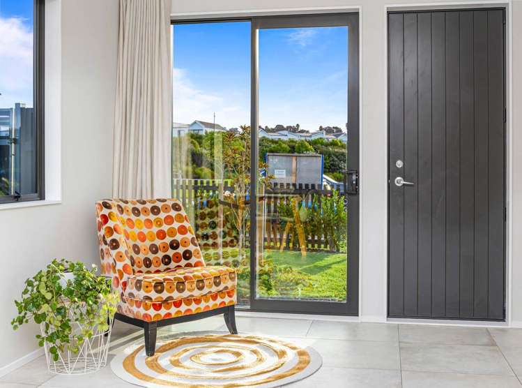 9 Koura Drive Red Beach_3