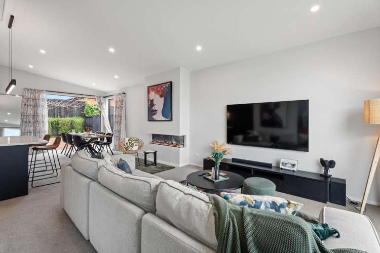 49 Earp Crescent Chartwell_28