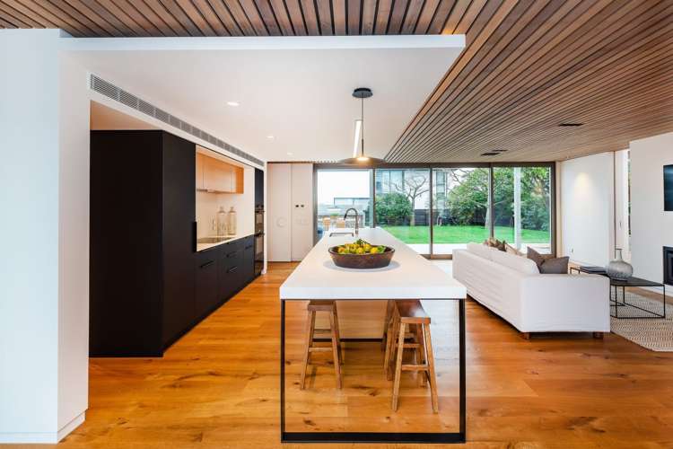 23 Desmond Street Merivale_13