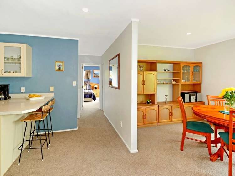 2/10 Delamare Court Sunnynook_4