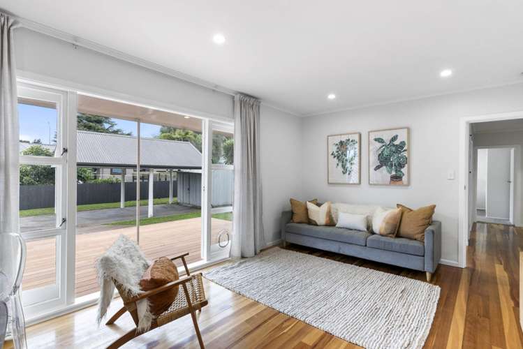 1/104 Beach Road Pahurehure_3