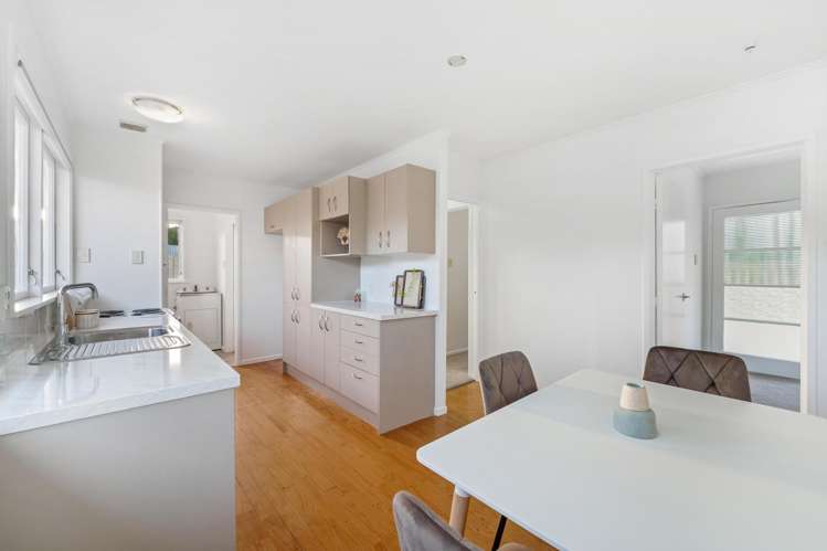 19 Thornlow Street Glendene_9
