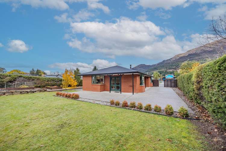 8 Bodkin Street_0