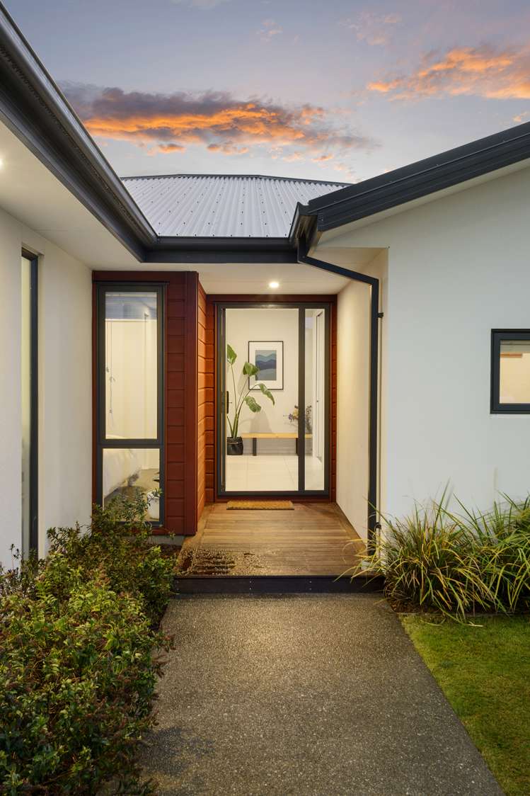 49 Euphrasie Drive Aidanfield_2