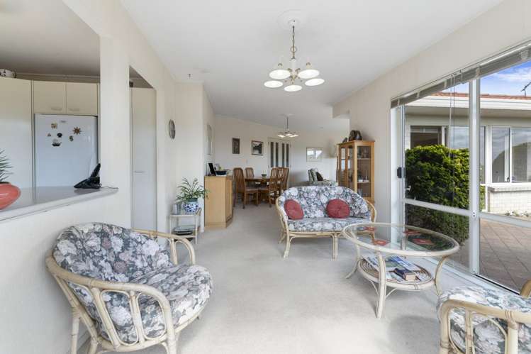 1/61 Wiltshire Place Somerville_13