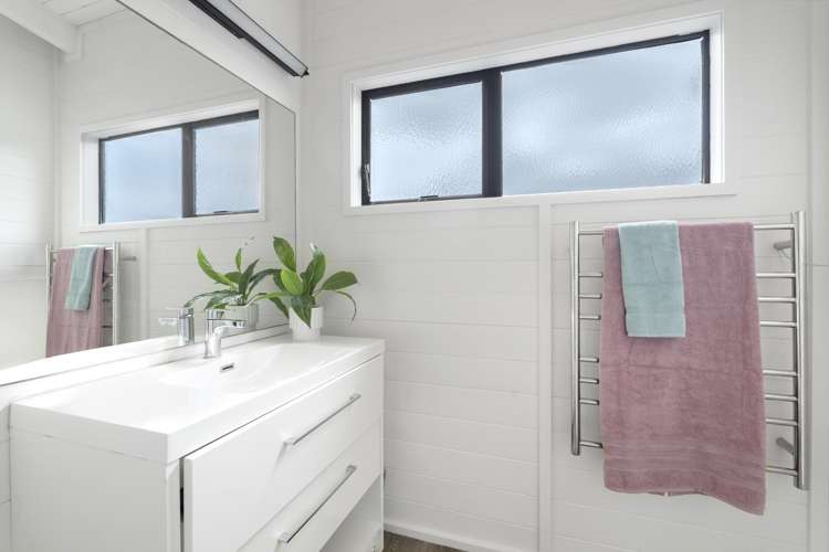 16 Albatross Road Red Beach_21