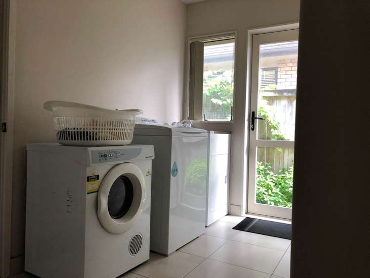 17 Amaretto Avenue Flat Bush_7