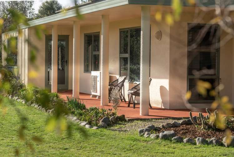 524i Paierau Road Opaki_3