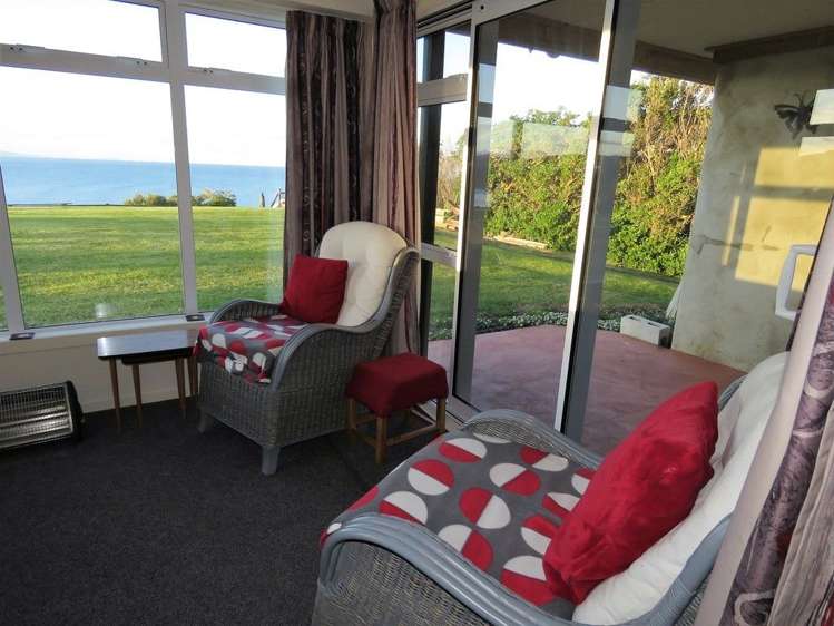 17 Guthrie Crescent Castlepoint_8