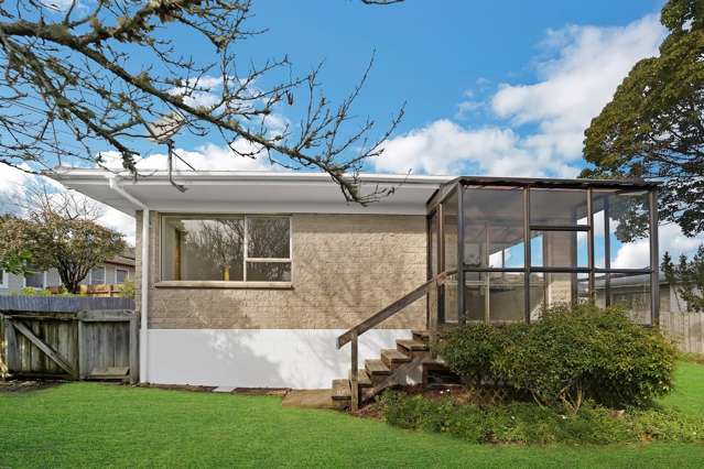 Flat 1/132 Hutchinsons Road Bucklands Beach_4