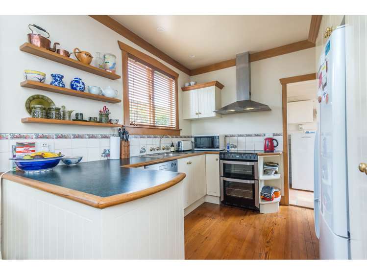 6 Wattle Street New Lynn_6