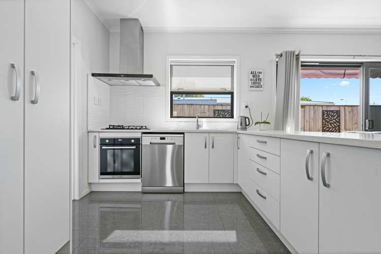 7/2 Rosalind Street Deanwell_3