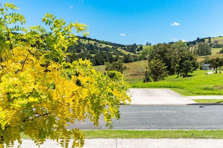 1 Manaaki Circle Paparoa_22