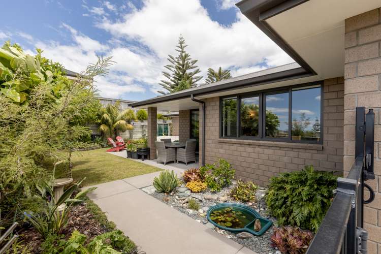 13 Island View Heights Coastlands_18