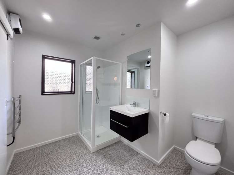 A/30 Strowan Road Strowan_6