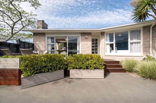 Family friendly 3-4 bed home in Burnside High zone