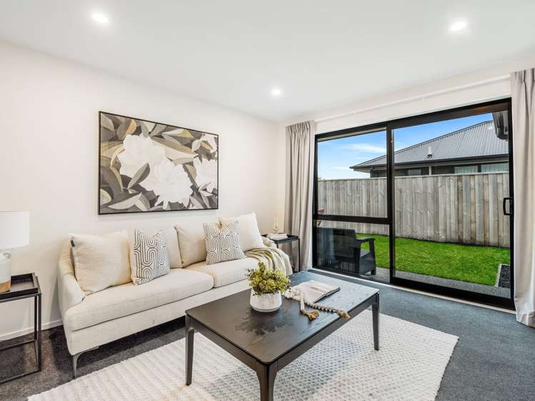 160 Faringdon Boulevard Rolleston_12