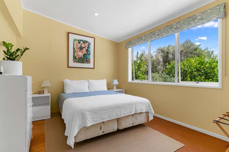 1196a Cove Road Langs Beach_12