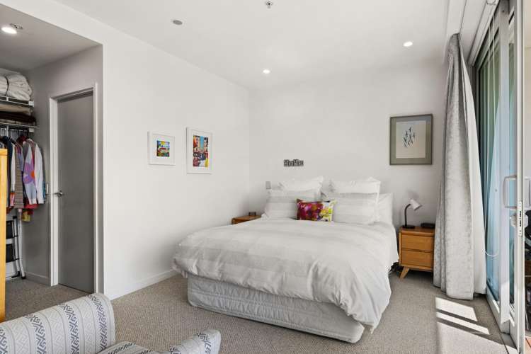 B301/14 West Quay Ahuriri_11