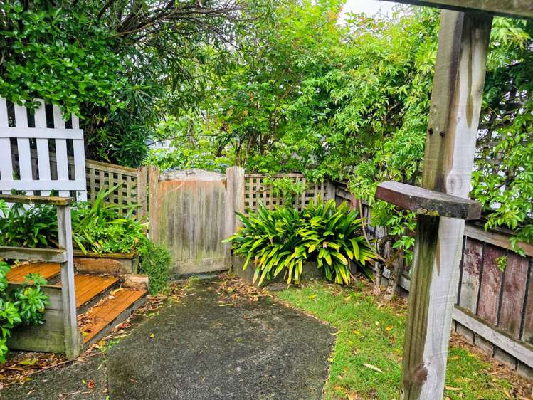 7 Chums Road Paraparaumu Beach_17