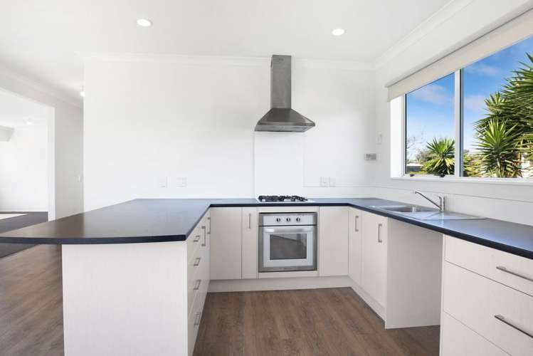 20 Aotaki Street Otaki_1