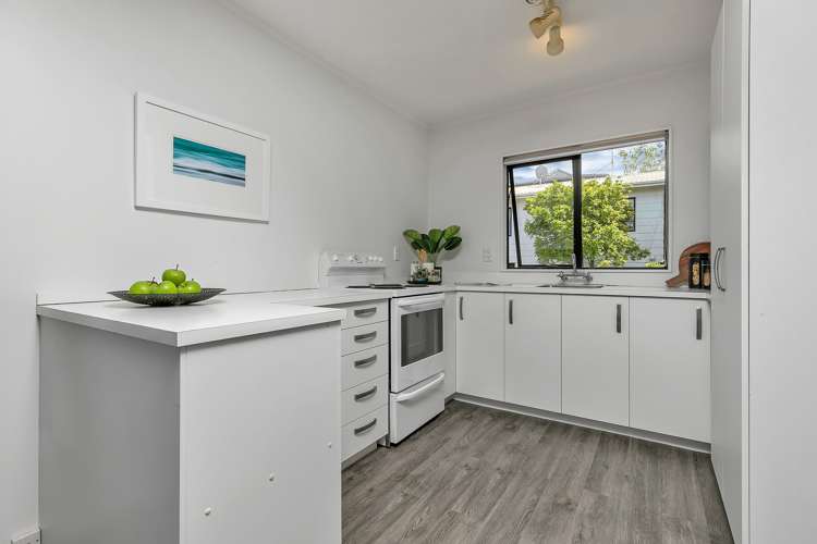 2/19 Greenvalley Rise Glenfield_8