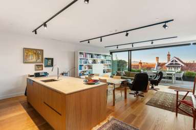 202/15B Augustus Terrace_1
