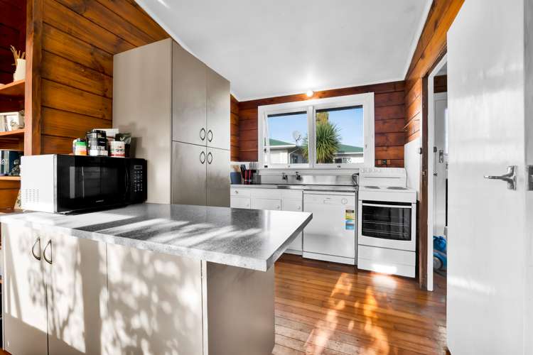 23 Vogel Street Hawera_12