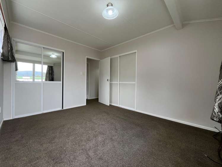 13 Kawatiri Grove Wainuiomata_14