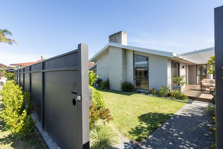 19 Laurent Place Greenmeadows_17