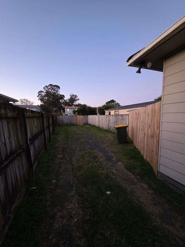 16 Clarkson Crescent Otara_9