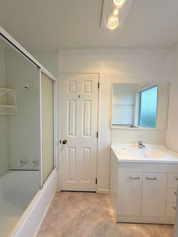 31C Edendale Road Somerville_14