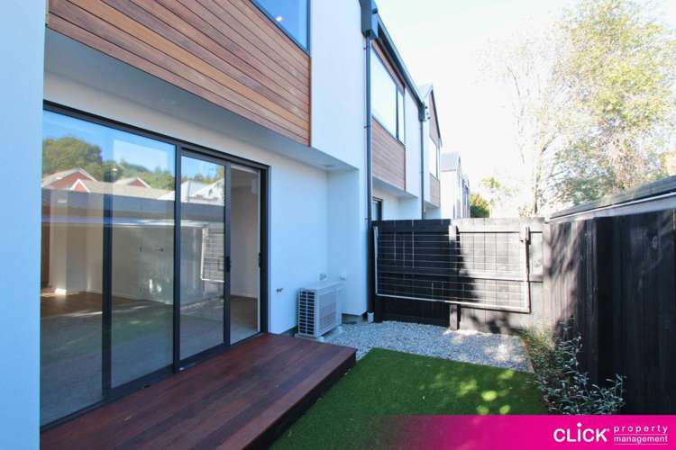 11 Edmund Anscombe Place 10263_16