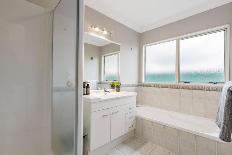 2/111 Santa Monica Drive Papamoa_12