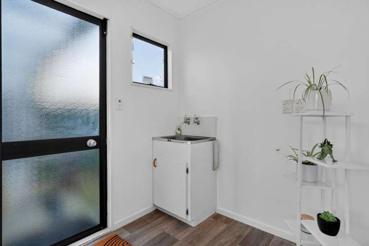 1/30 Savoy Road Glen Eden_21
