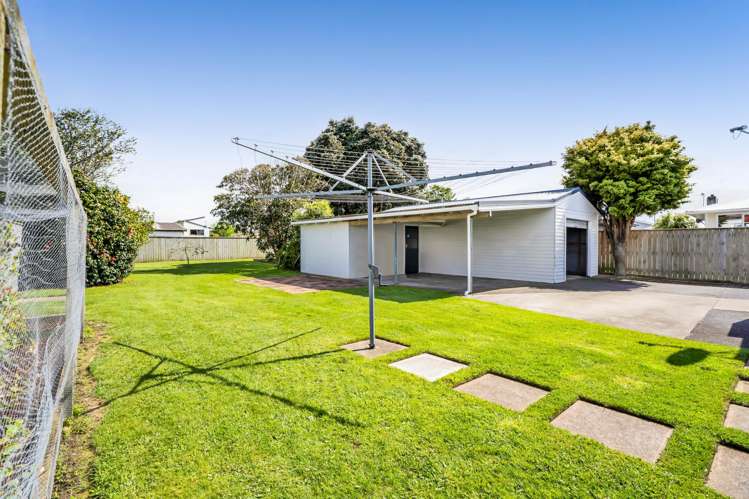 114 Fairfield Road Hawera_21