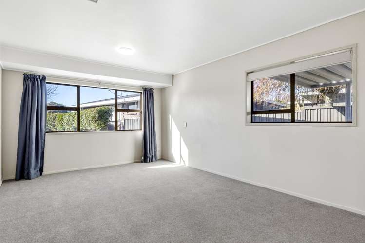 2/7 Kathleen Place Rainbow Point_16