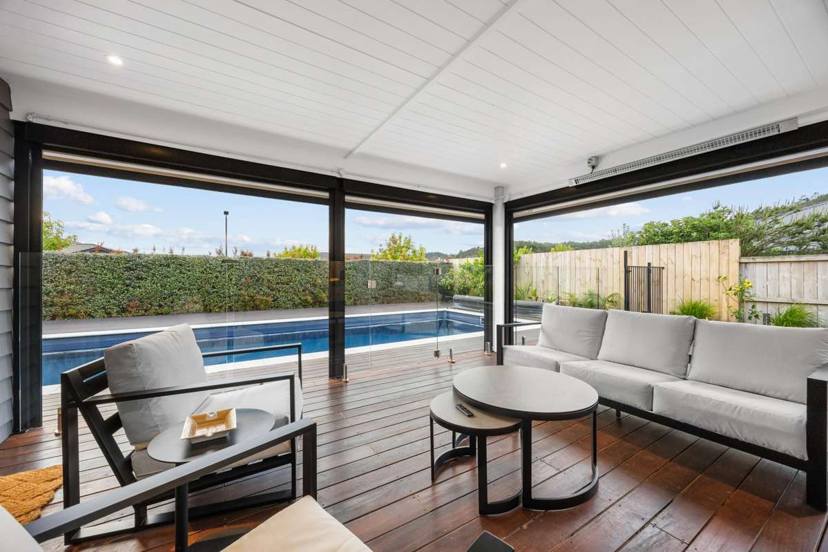 24 Sir Lincoln Drive_2