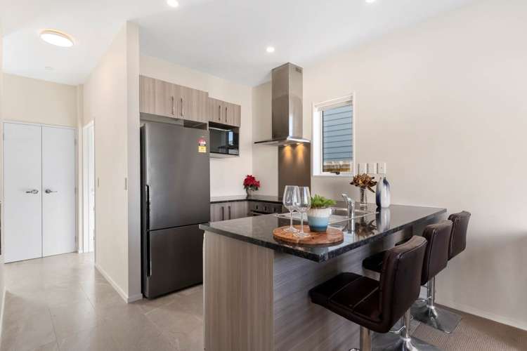 8 Saddleback Crescent Papakura_12