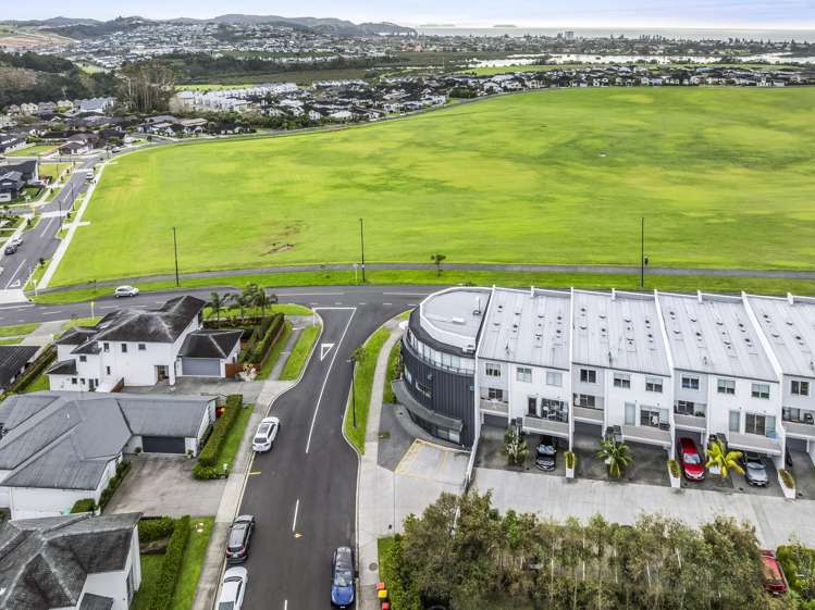 1 Arbors Track Silverdale_16