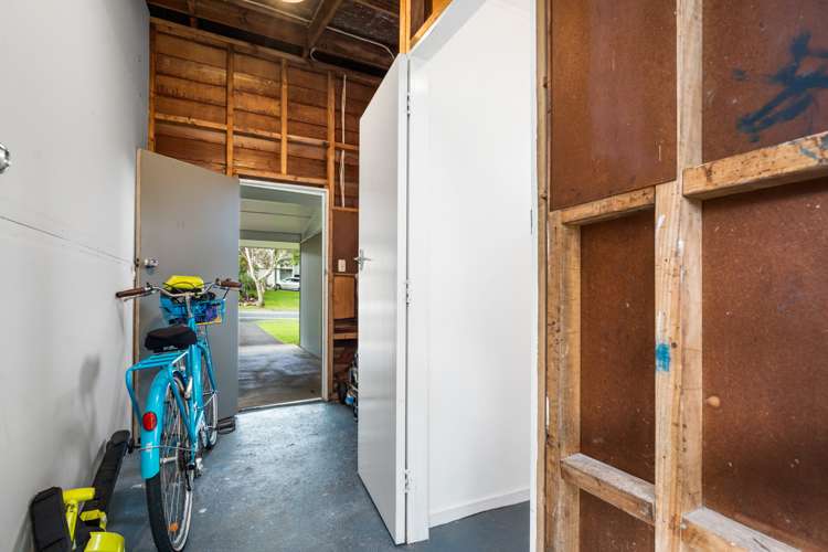 21 Fairway Drive Kamo_18