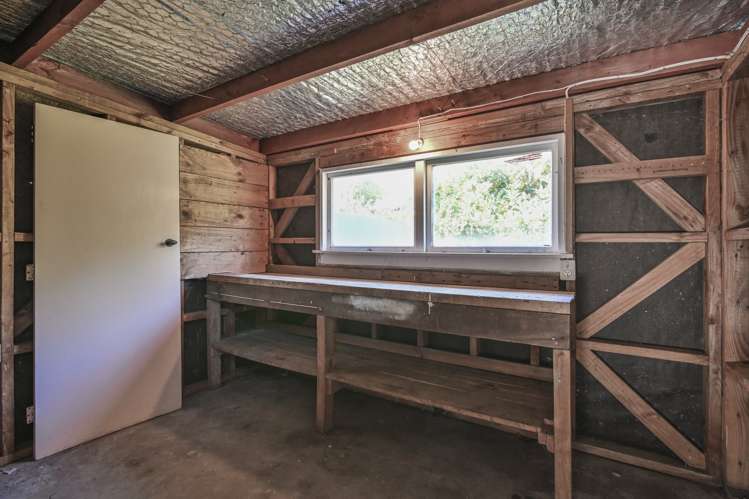 712 Oliphant Road Raureka_13