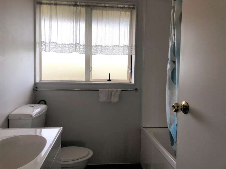 6 Ian Jones Court Flat Bush_6