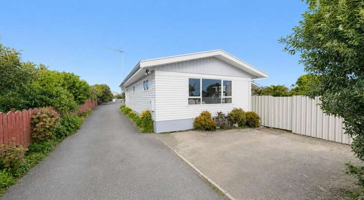  40 Scott Street Elgin_2