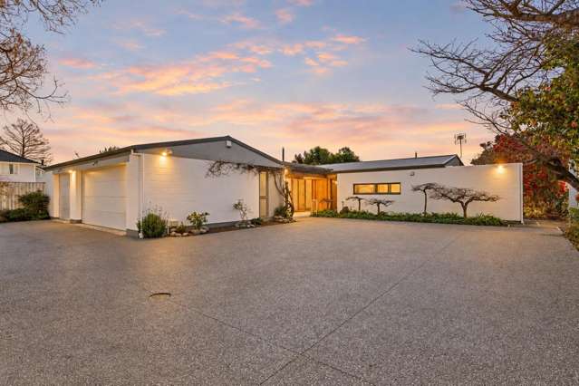 Mid-Century Mastery!
