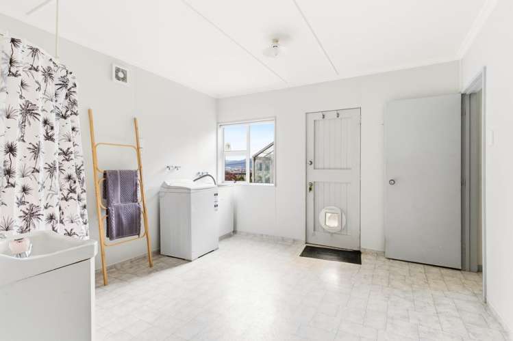 42 Cliffs Road St Clair_20