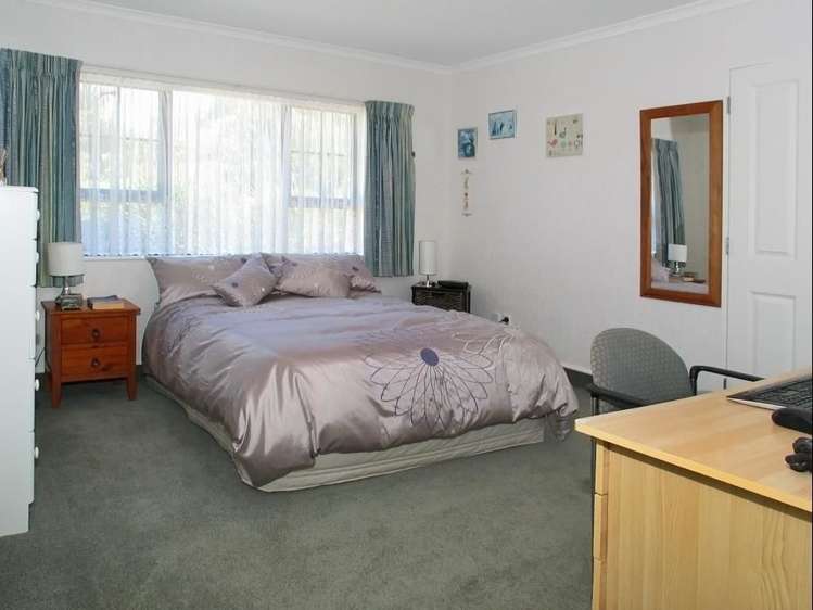 8 Scoresby Grove Whitby_12