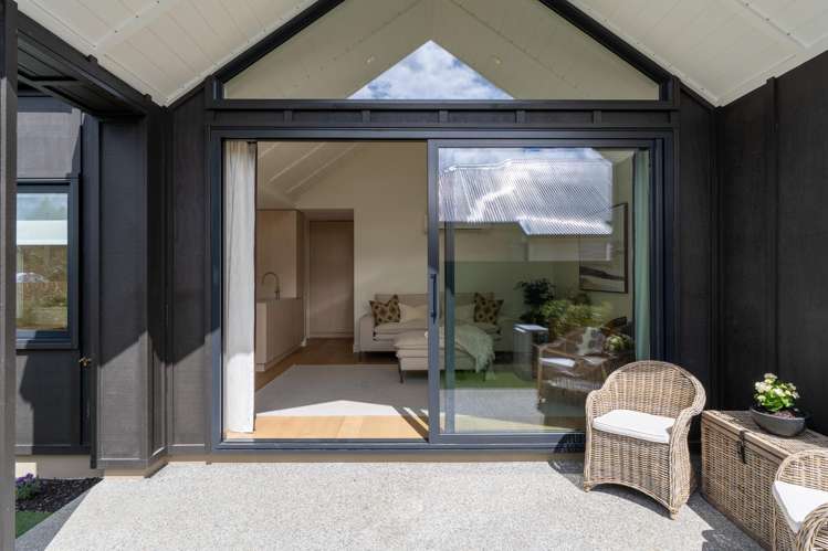 48 High Street Mosgiel_15