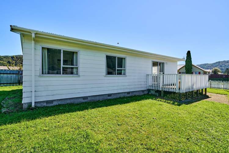 1 Weymouth Grove Wainuiomata_1